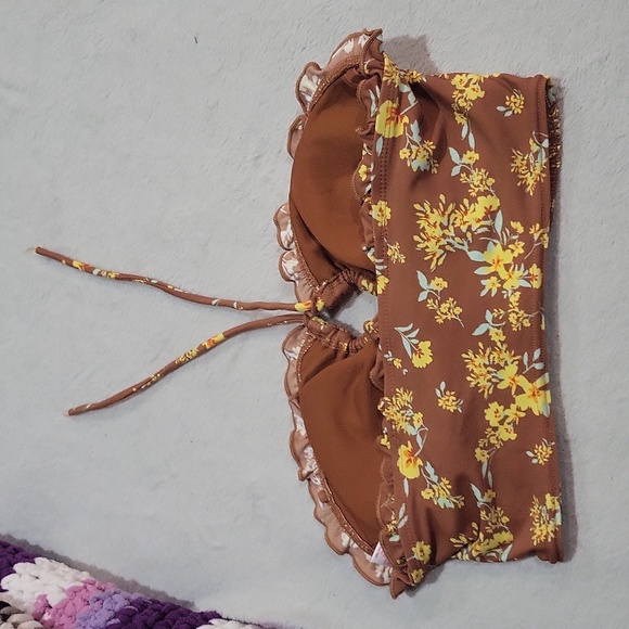 Xhilaration Swimsuit - Picture 6 of 16